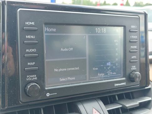 Used 2020 Toyota RAV4 XLE w/ All Weather Liner Package FWD image 15