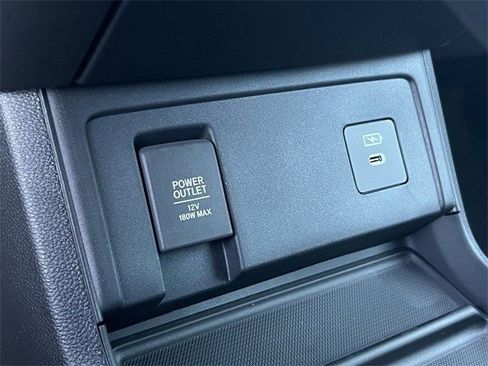 Used 2025 Acura RDX SH-AWD image 23