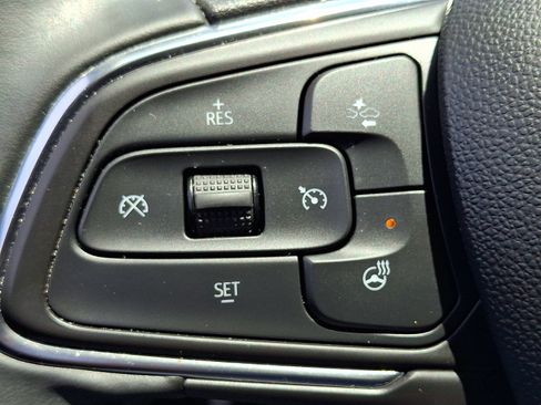 Used 2025 Buick Encore GX Sport Touring w/ Advanced Technology Package AWD/4WD image 22