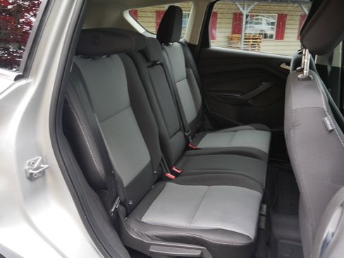 Used 2019 Ford Escape SE AWD/4WD image 24