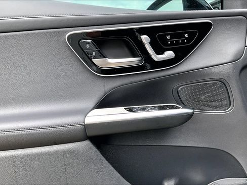 New 2026 Mercedes-Benz GLC 300 image 15