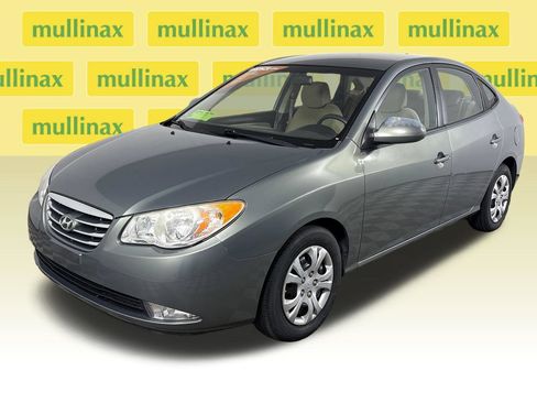 Used 2010 Hyundai Elantra GLS FWD image 10
