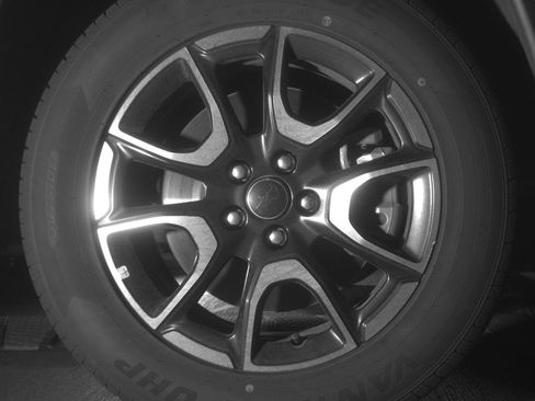 Used 2025 Jeep Compass Trailhawk image 13