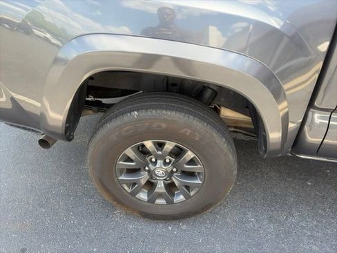 Used 2023 Toyota Tacoma SR5 RWD image 13