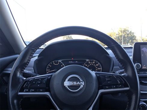 Used 2024 Nissan Altima 2.5 SR image 22