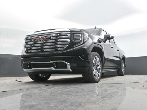 New 2026 GMC Sierra 1500 Denali w/ Denali Reserve Package image 36