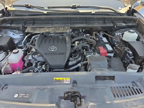 Used 2023 Toyota Highlander XLE FWD image 33