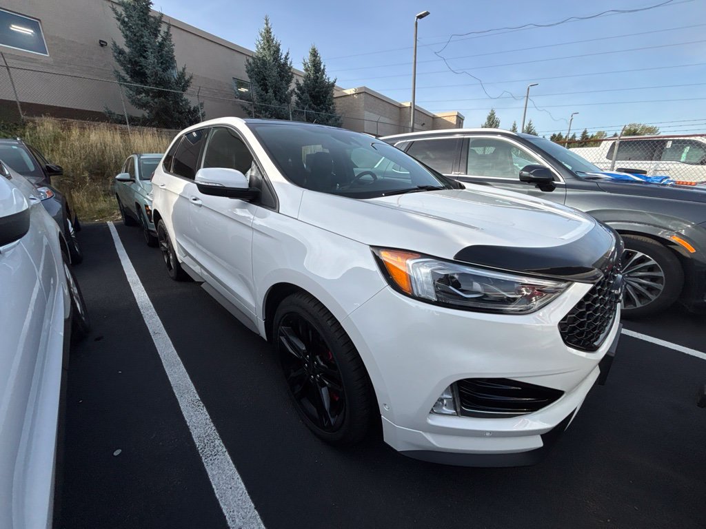 Used 2021 Ford Edge ST w/ Equipment Group 401A AWD/4WD image 2