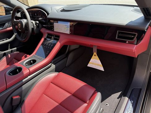 New 2025 Porsche Taycan image 20