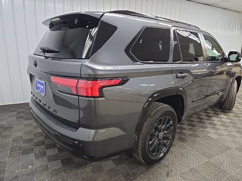 Used 2024 Toyota Sequoia Platinum AWD/4WD image 10