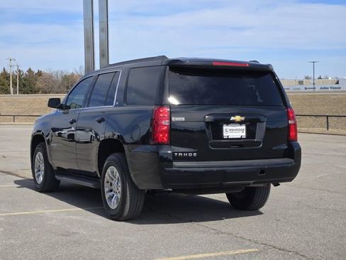 Used 2019 Chevrolet Tahoe LT w/ Luxury Package image 5