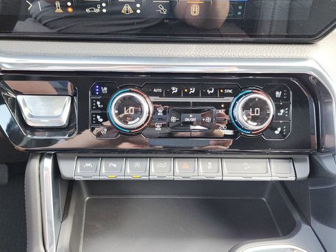 New 2026 GMC Sierra 1500 Denali AWD/4WD image 30