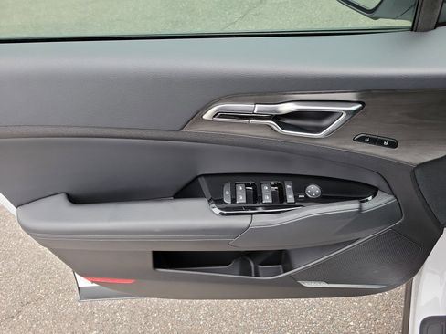 Certified 2025 Kia Sportage X-Pro Prestige image 20