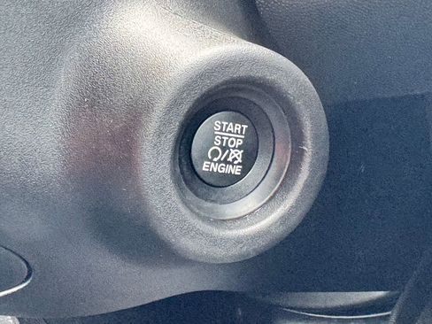 Used 2023 RAM ProMaster 2500 FWD image 28