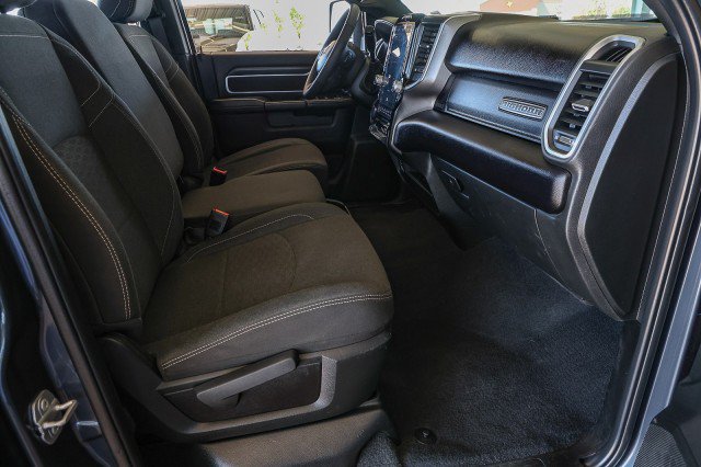 Used 2025 RAM 2500 Big Horn AWD/4WD image 32