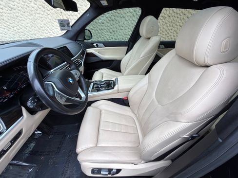 Used 2021 BMW X7 xDrive40i w/ Executive Package AWD/4WD image 13