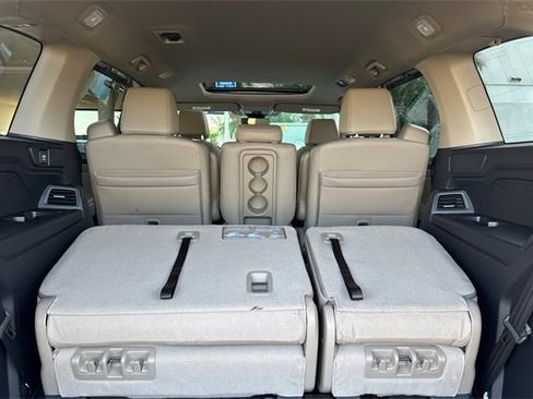 Certified 2024 Honda Odyssey EX-L image 18