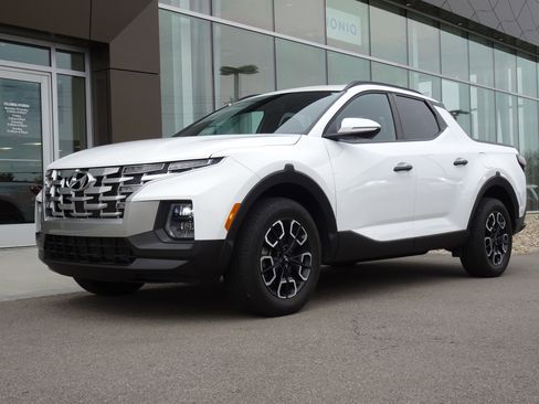 Used 2024 Hyundai Santa Cruz SEL w/ Activity Package image 1