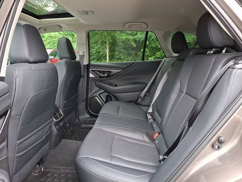 Used 2023 Subaru Outback Limited AWD/4WD image 10