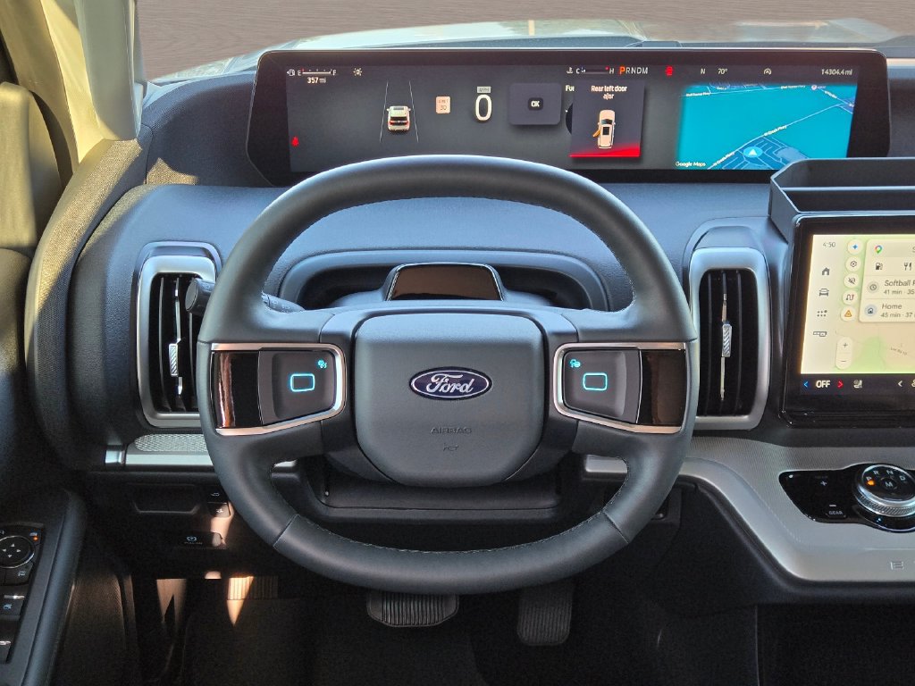 Used 2026 Ford Expedition Active RWD image 20