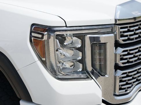 Used 2020 GMC Sierra 2500 Denali w/ Denali Ultimate Package AWD/4WD image 27