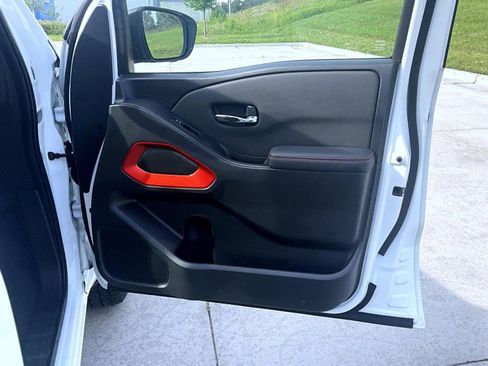 Certified 2024 Nissan Frontier PRO-4X w/ Pro Convenience Package image 17