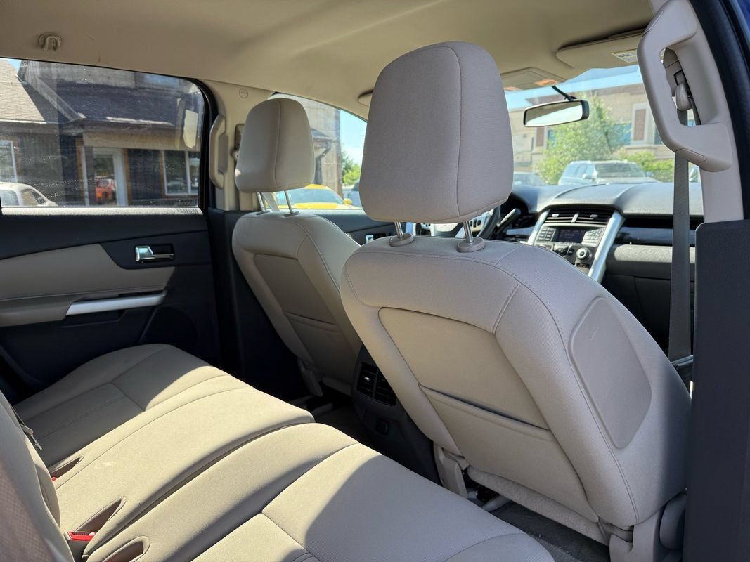 Used 2011 Ford Edge SE w/ 101A Rapid Spec Order Code FWD image 22