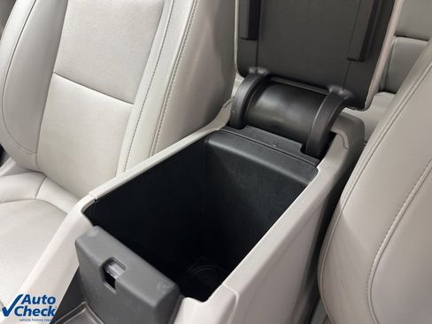 Used 2021 GMC Acadia SLT w/ Trailering Package image 28