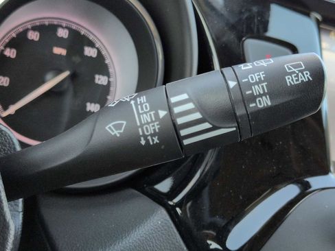 Used 2019 Buick Envision Essence w/ LPO, Interior Luxury Package image 27