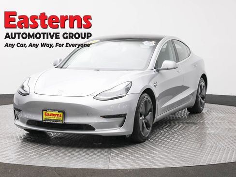 Used 2018 Tesla Model 3 Long Range image 1