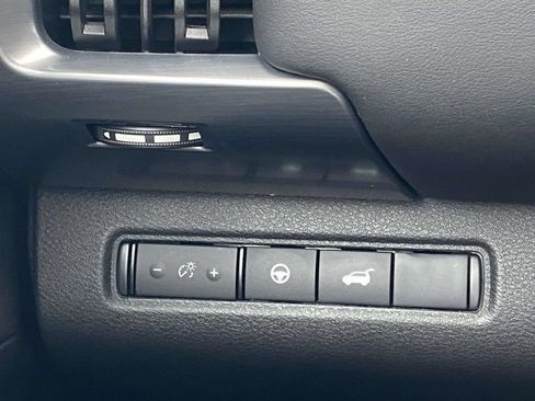 Used 2025 Nissan Pathfinder Rock Creek AWD/4WD image 33