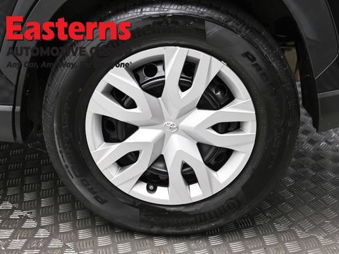 Used 2024 Toyota Corolla Cross L AWD/4WD image 8
