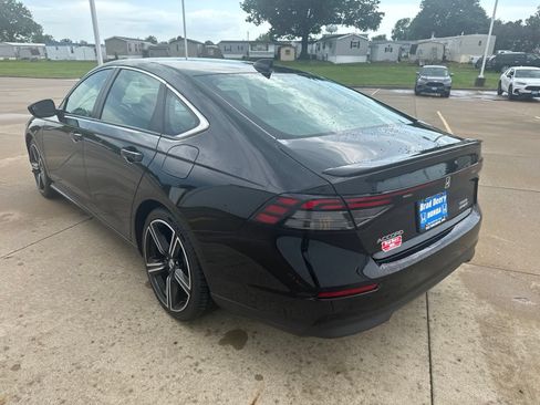 Used 2024 Honda Accord Sport image 7