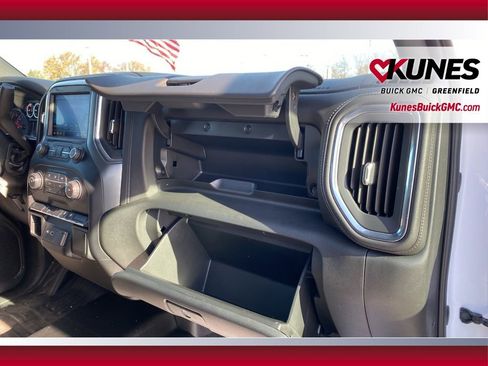 Used 2020 Chevrolet Silverado 1500 LT w/ Remote Start Package image 34