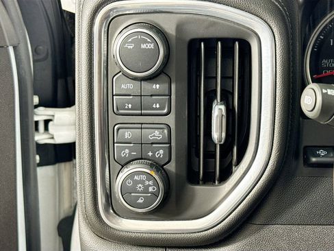 Used 2021 Chevrolet Silverado 1500 High Country w/ Technology Package AWD/4WD image 10