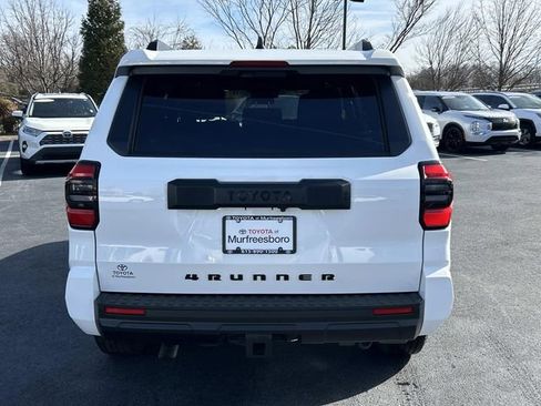 Used 2025 Toyota 4Runner SR5 image 5