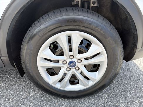Used 2022 Ford Escape S FWD image 29