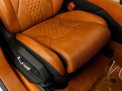 Used 2023 Lamborghini Urus S image 32