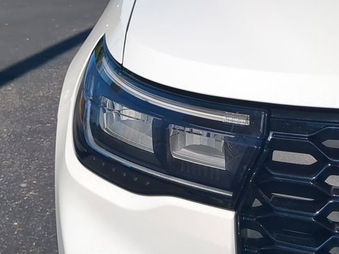 Certified 2025 Ford Explorer ST-Line w/ Premium Package image 10