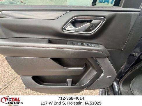Certified 2024 Chevrolet Suburban RST w/ Luxury Package AWD/4WD image 20