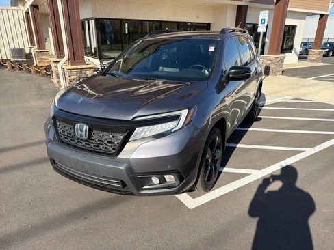 Used 2019 Honda Passport Elite image 2