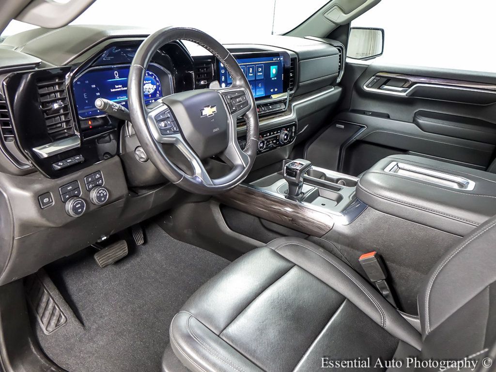 Used 2022 Chevrolet Silverado 1500 LTZ w/ Technology Package AWD/4WD image 11