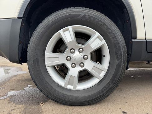 Used 2012 GMC Acadia SLE image 13