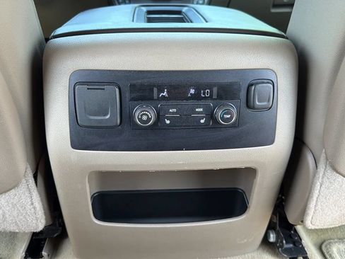 Used 2016 Chevrolet Tahoe LTZ AWD/4WD image 27