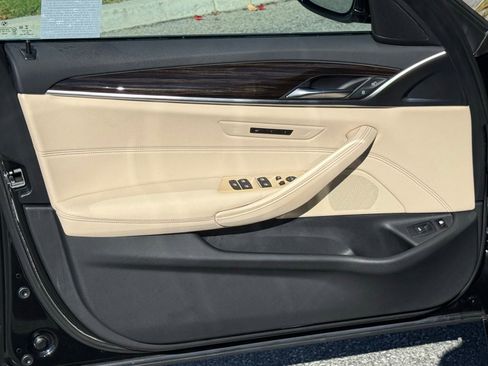 Certified 2023 BMW 530e 530e iPerformance w/ Convenience Package image 17