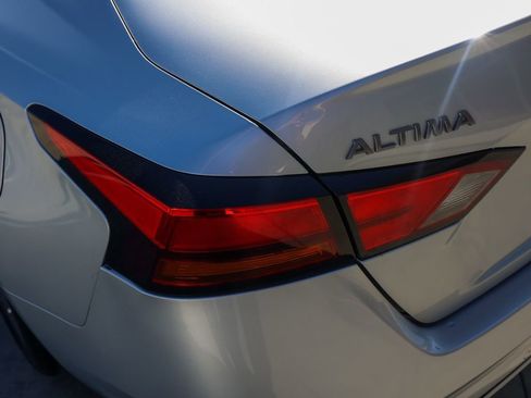 Used 2023 Nissan Altima 2.5 SV image 8