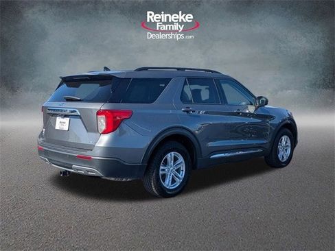 Certified 2022 Ford Explorer XLT w/ Equipment Group 202A image 5