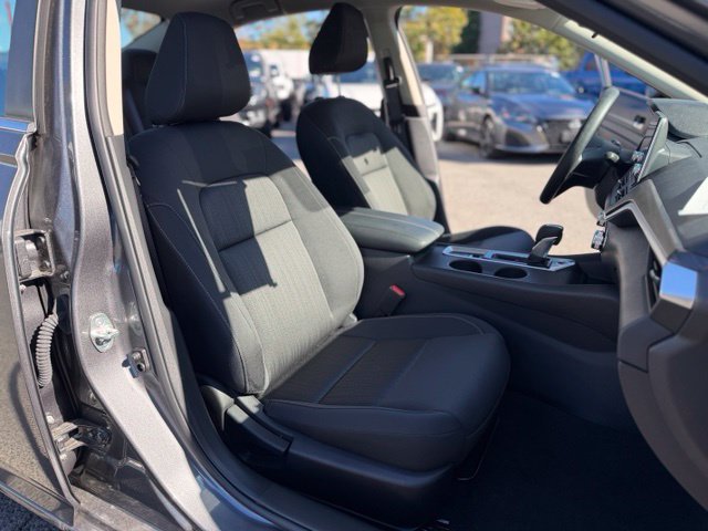 Used 2025 Nissan Altima 2.5 SV AWD/4WD image 28