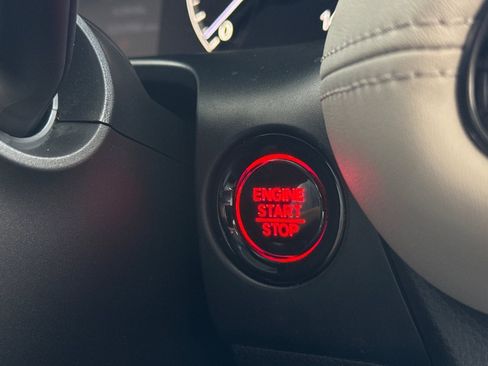 Certified 2024 Honda HR-V LX image 17