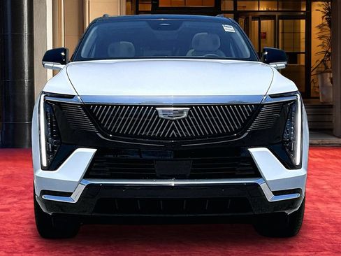 New 2026 Cadillac Escalade IQL Luxury w/ LPO, Floor Liner Package AWD/4WD image 3